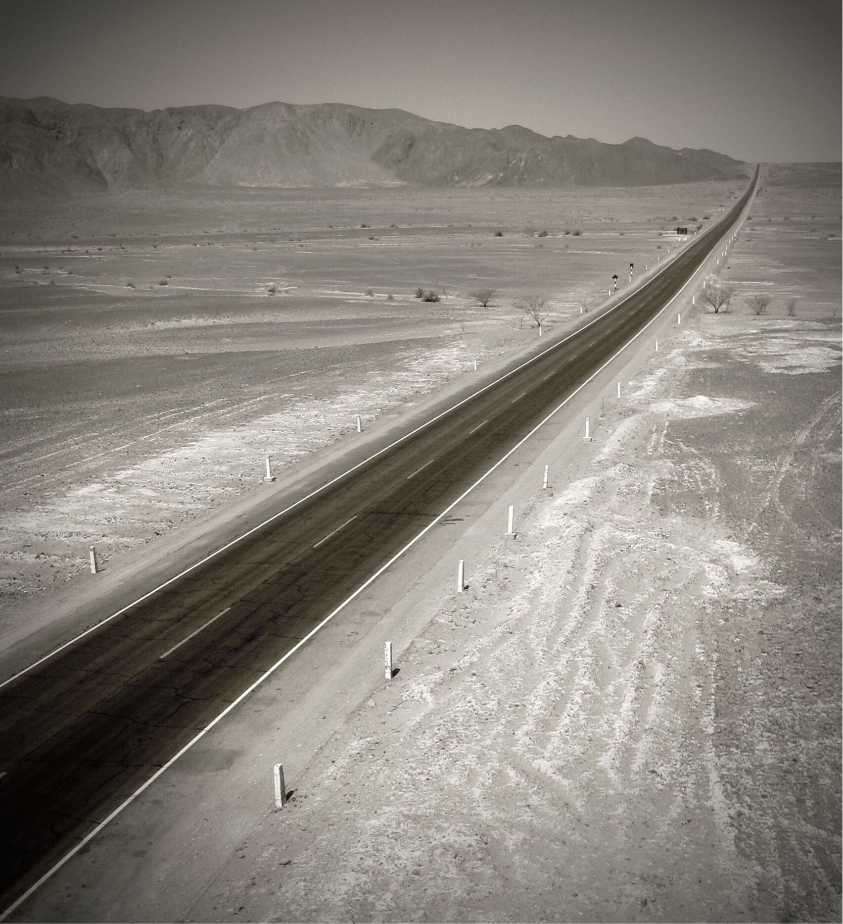 © Sur la route de Nasca - Anaïs Marshall - 2006